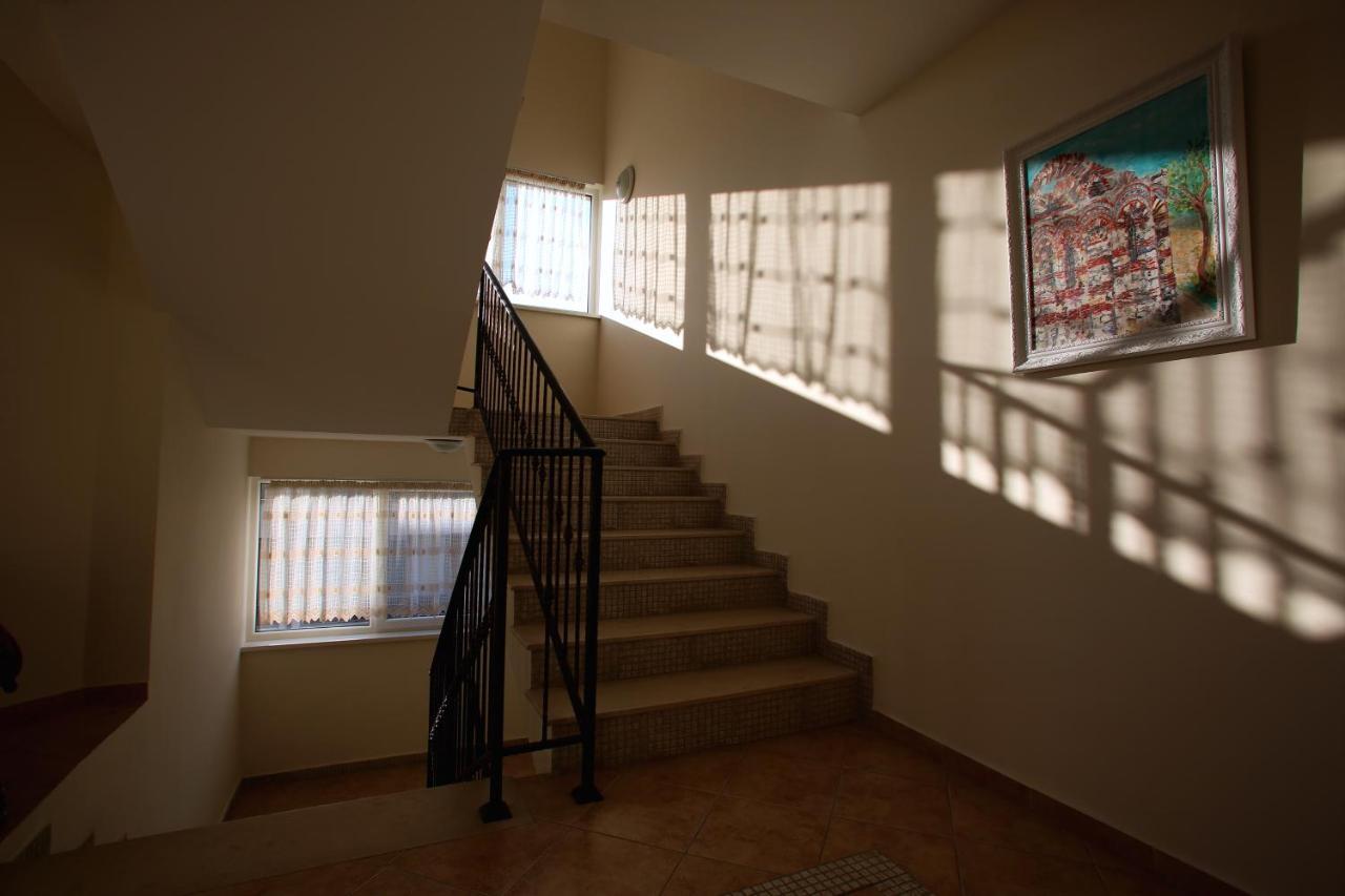 Villa Livia Boutique Apartments 拉夫达 外观 照片
